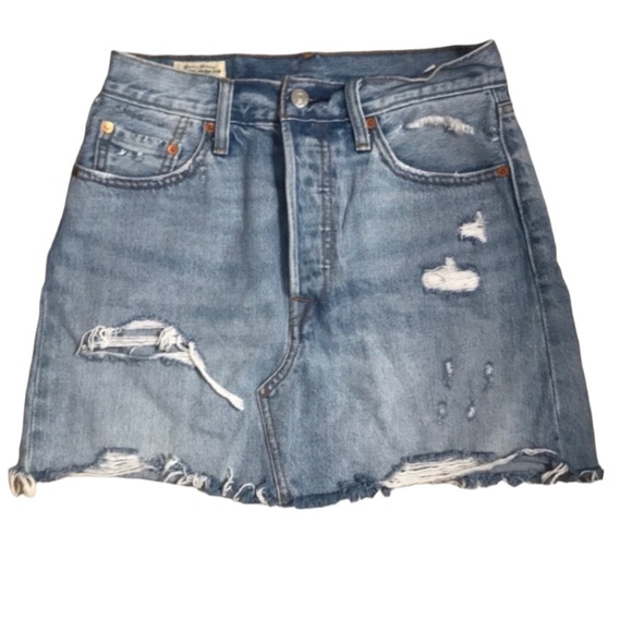 Levi's NWOT Denim High-Rise Deconstructed Mini Blue Jean Skirt 26 - Picture 1 of 2